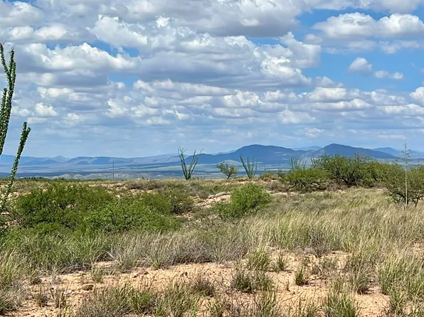 1590 S Canyon Overlook Trl, Benson, AZ 85602