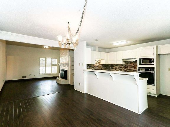 3rd image of 3309 74th St