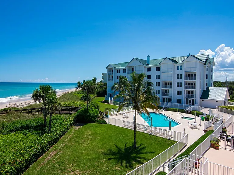 2700 Ocean Dr #300 — Photo 36