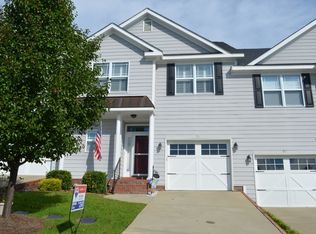 916 Westland Ridge Rd, Fayetteville, NC 28311