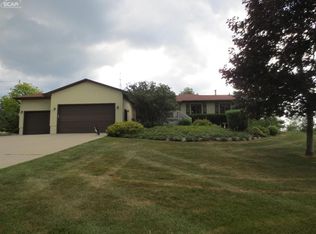 1233 N Oak Rd, Davison, MI 48423