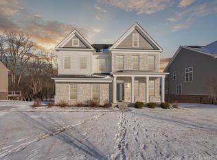 415 Pineway Dr, Ann Arbor, MI 48103