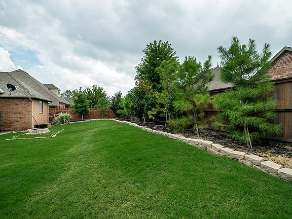 4th image of 3009 Sycamore Court Moore Ok #73160