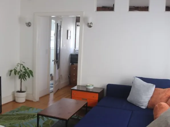 Nadine Apartments, 21 Ozone Ave APT 3, Venice, CA 90291