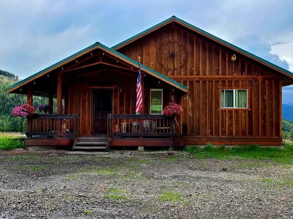 57 Two Sisters Way, Curlew, WA 99118