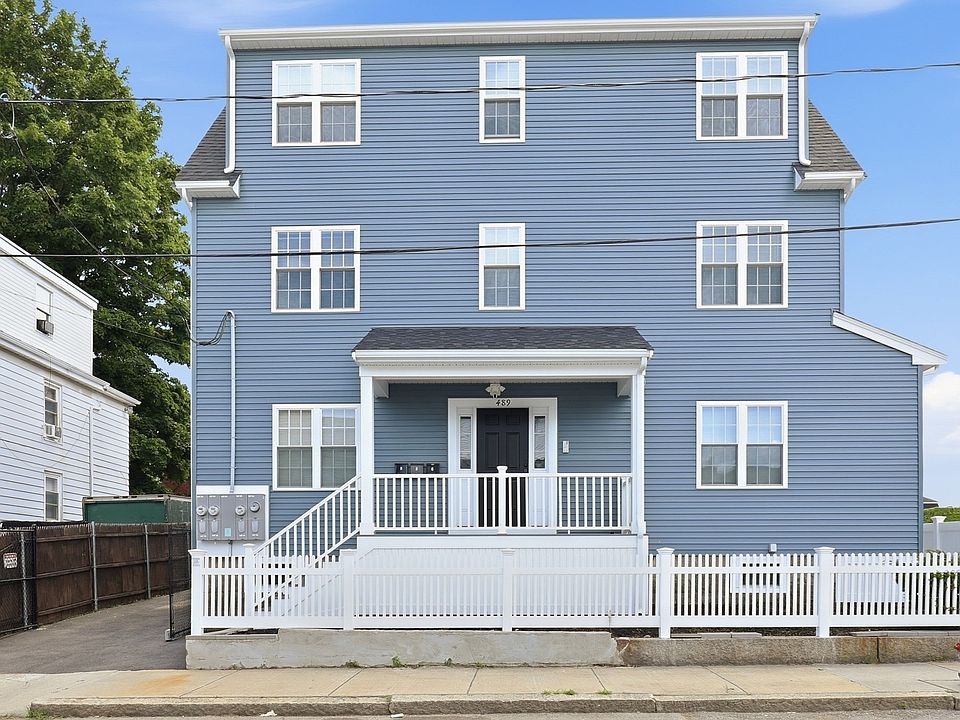 1st image of 489 Spring St