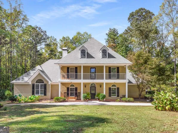 2126 Green Dr SW, Marietta, GA 30064