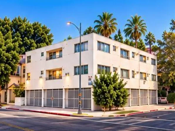 7205 Fountain Ave, Los Angeles, CA 90046