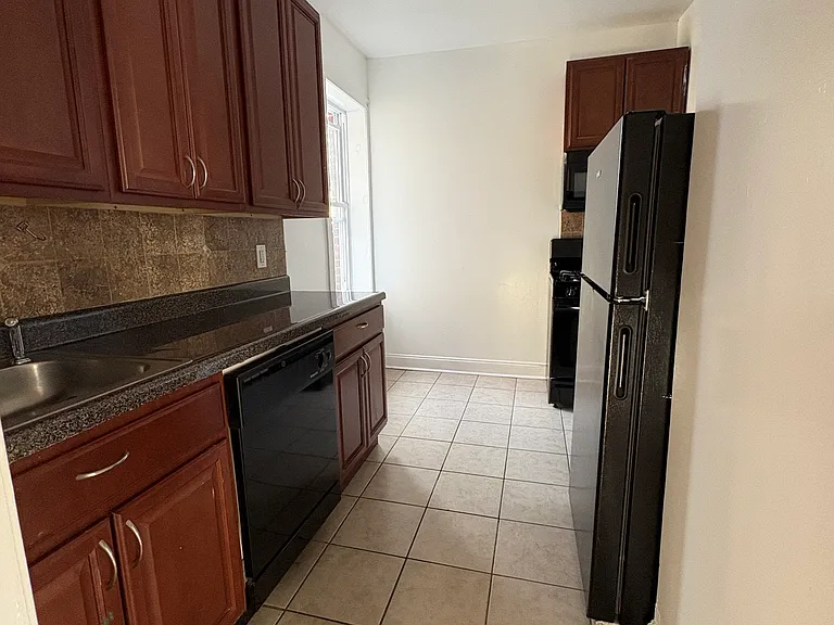 1084 Kennedy Blvd #3 — Photo 5