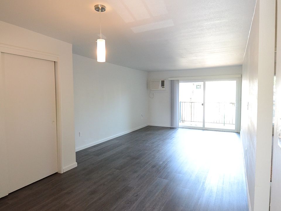 1st image of 19 Garden Hwy APT 13