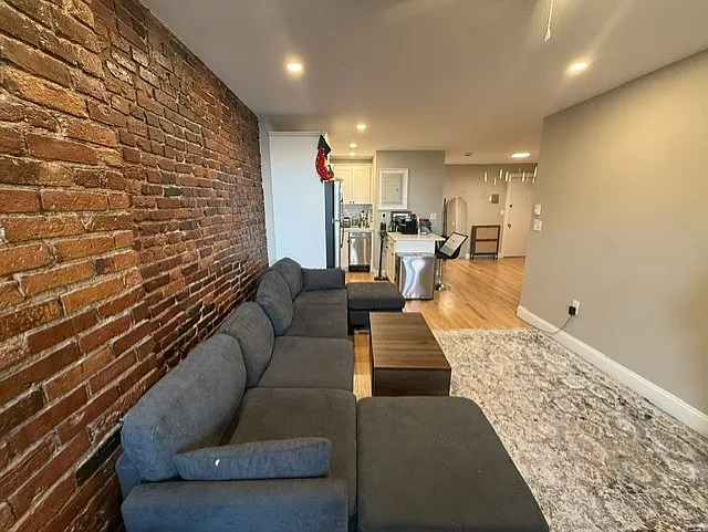 305 North St #7 — Photo 3