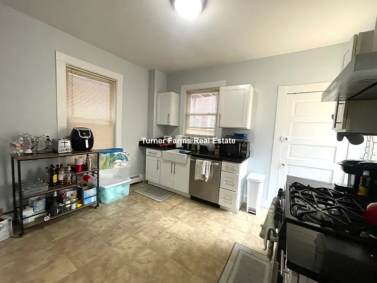 200 Harvard St #1A — Photo 17