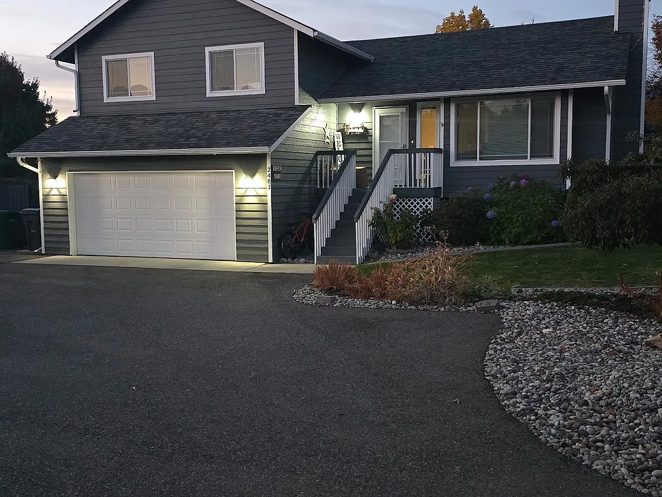 2481 Hamilton Ct