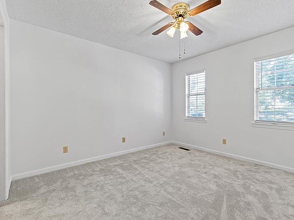 4th image of 9316 Branford Dr