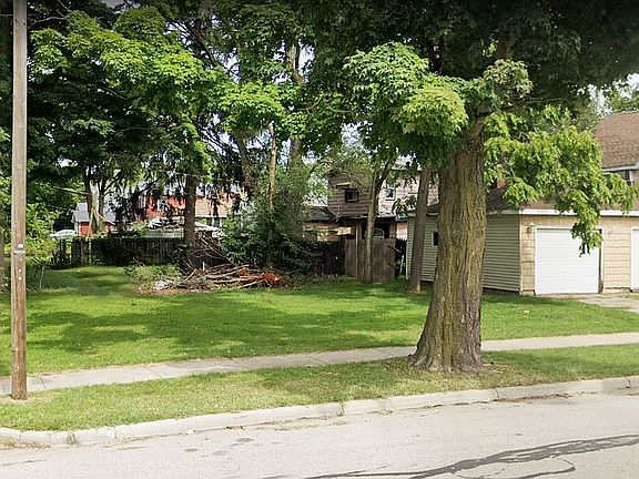 2nd image of 467 E Empire Ave