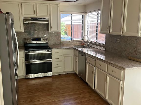 4th image of 1327 Chewpon Ave