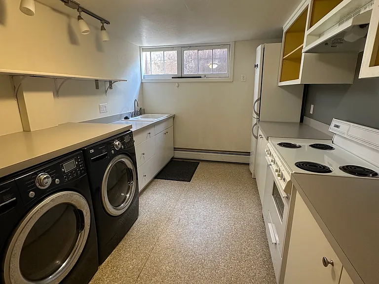 2465 W 2nd Ave #B — Photo 9