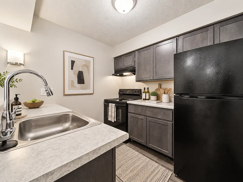 Fox Grove Apartments