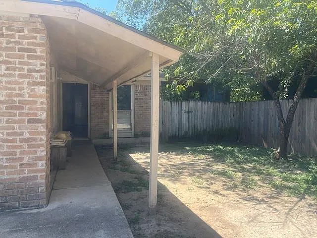 Studio, 1.0 bath, 1750 sqft, $1,650 — Photo 4