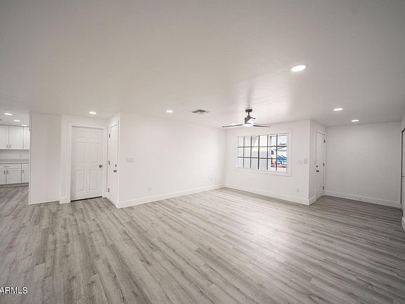 5th image of 3925 E ANDORRA Drive
