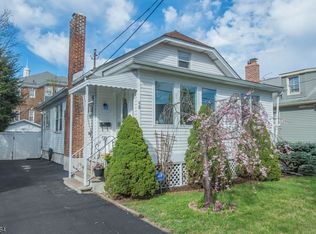 98 Franklin St, Verona, NJ 07044