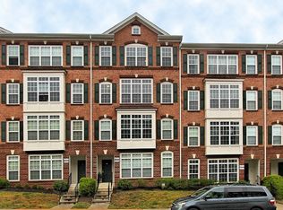 42596 Cardinal Trace Ter, Ashburn, VA 20148