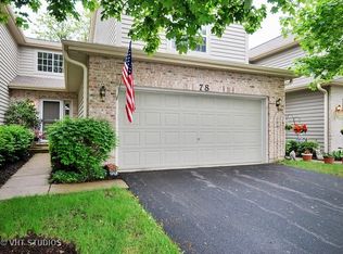 78 Townsend Cir, Naperville, IL 60565