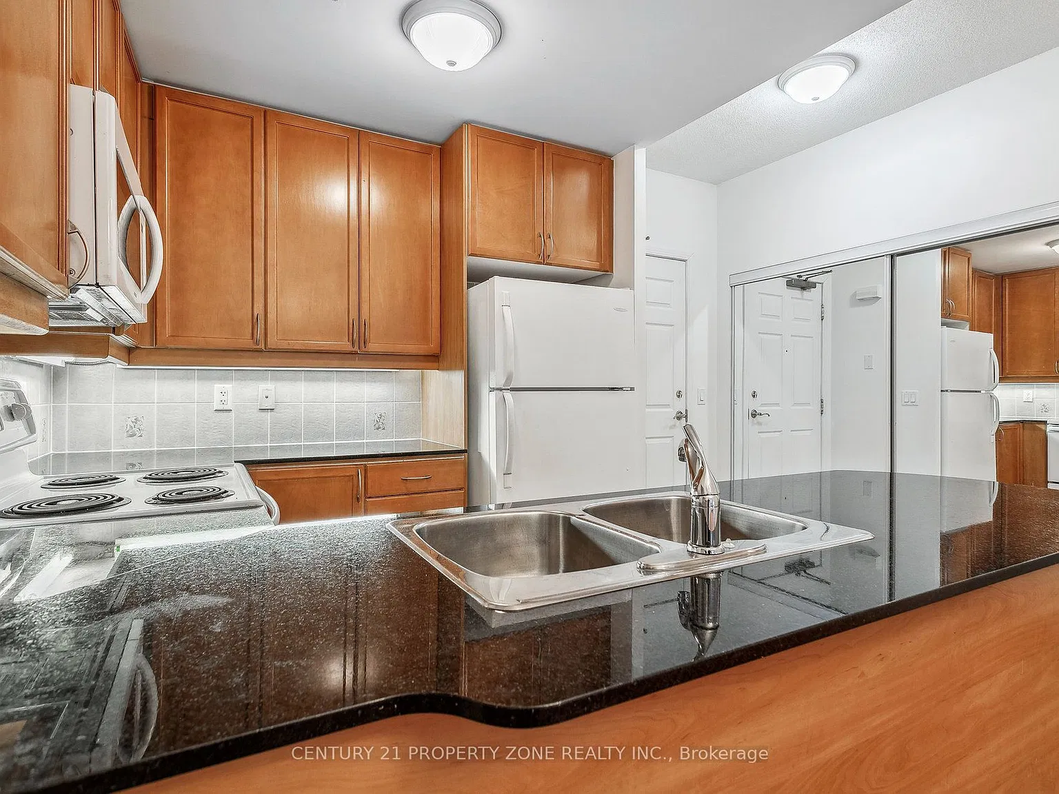 2 bed, $2,750 — Photo 4