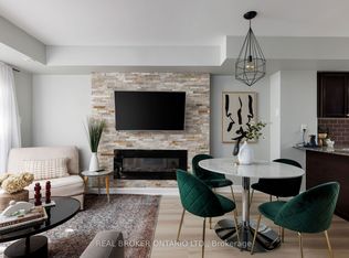 35 Elsie Ln #146, Toronto, ON M6P3N3