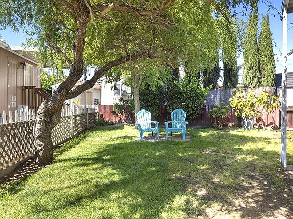 3rd image of 158 Clipper Ln #158