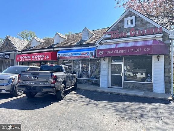 4th image of 4306-4308 Township Line Rd