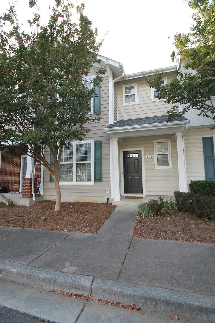 Building Photo - 706 Shellstone Pl