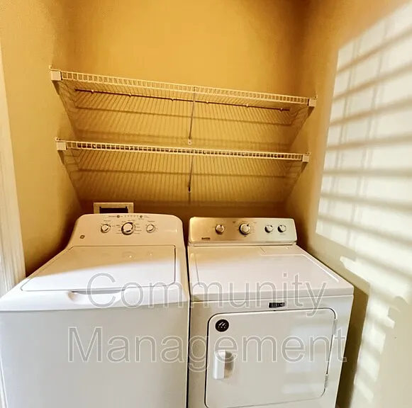 2104 Mount Hope Aly — Photo 13