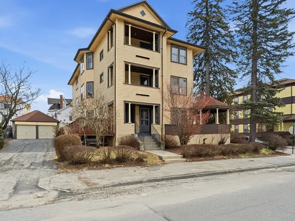 47 Houghton St, Worcester, MA 01604