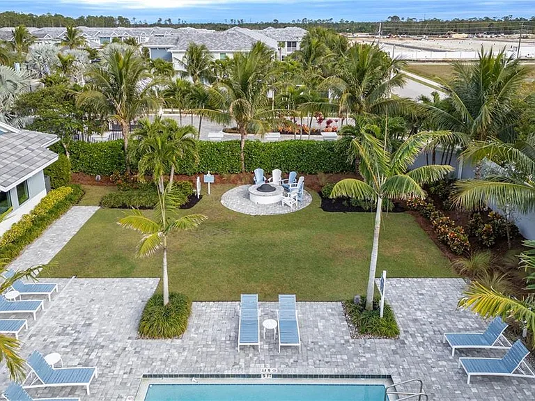 2555 Seychelles Dr #406 — Photo 48