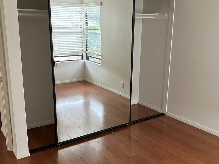 2nd bedroom.