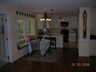 Kitchen/Breakfast Nook