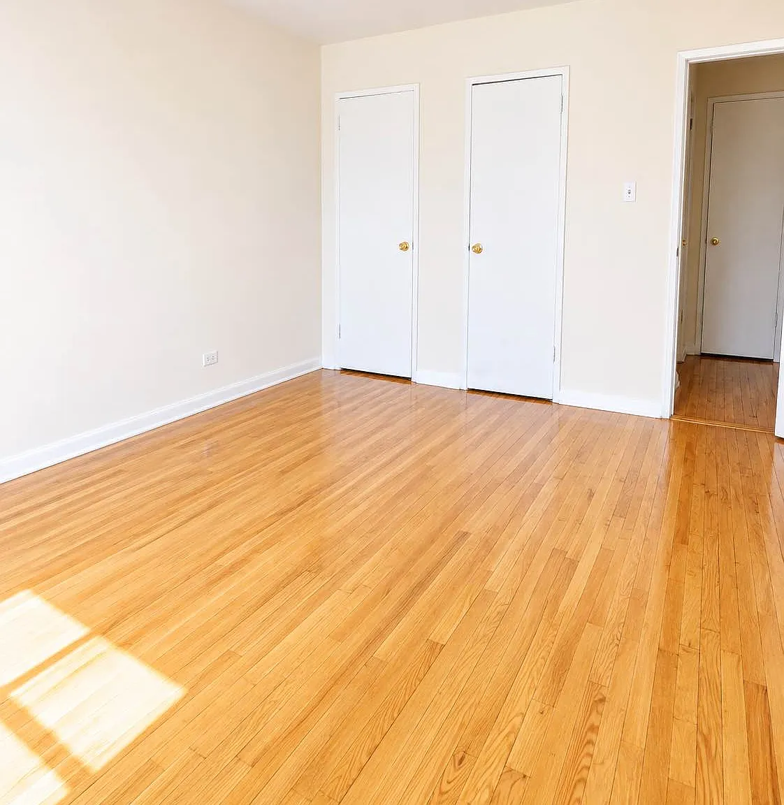 150 Hawthorne Street — Photo 4