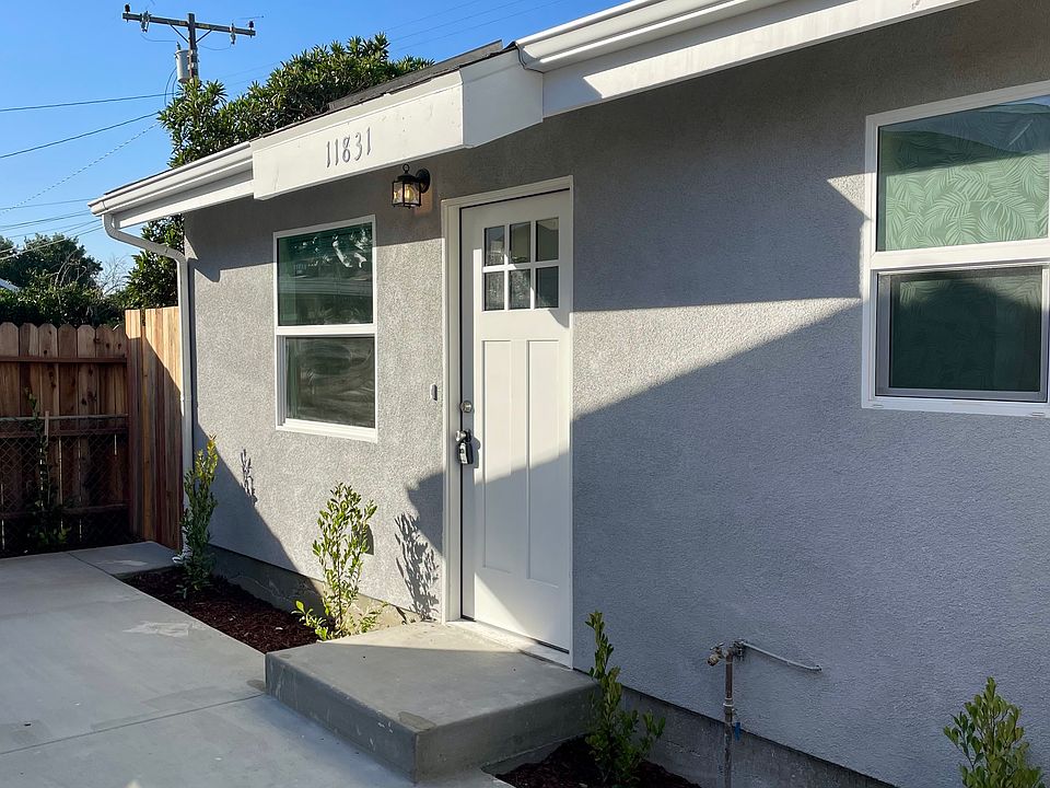 1st image of 11829 Roseton Ave