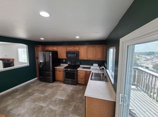 1105 E Olive Ave, Lompoc, CA 93436