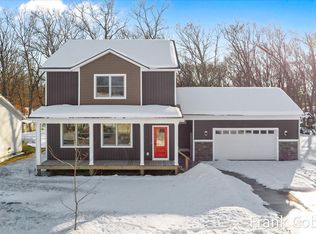 2511 Chestnut Trl, Muskegon, MI 49442