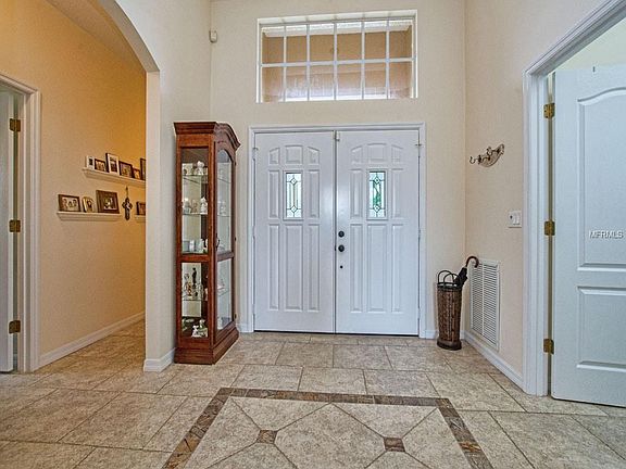 4th image of 8037 Pine Hollow Dr