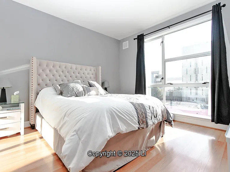 585 9th St #525 — Photo 1