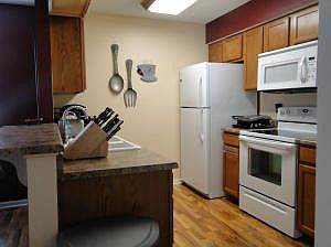 4th image of 3605-3607 Prescott Dr