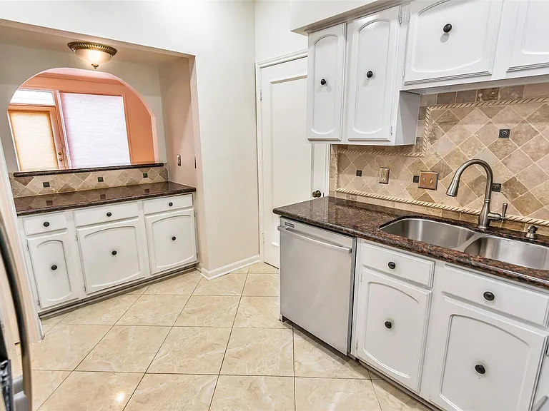 8615 La Fonte St — Photo 14