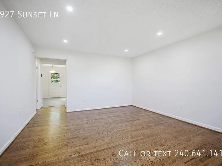 2927 Sunset Ln — Photo 8