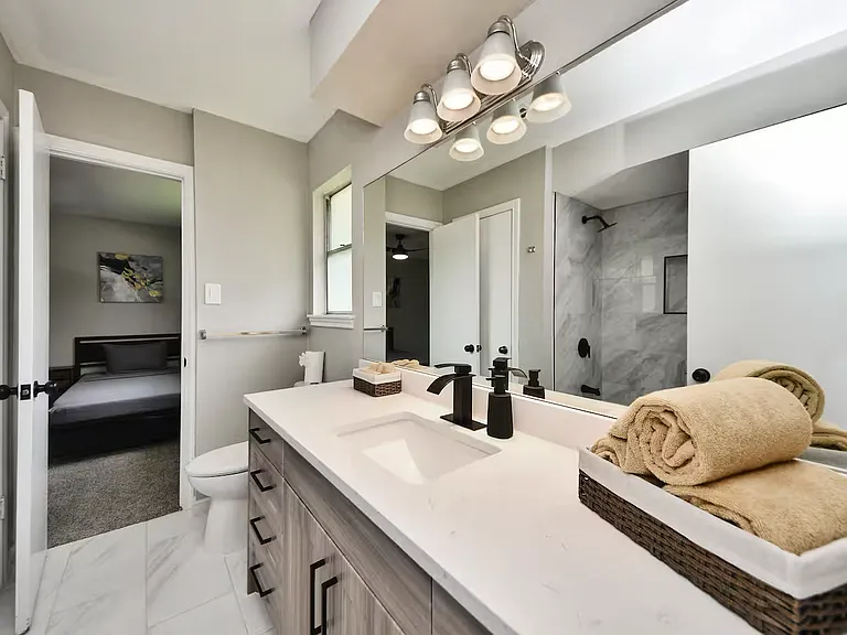 611 Sycamore Dr — Photo 20