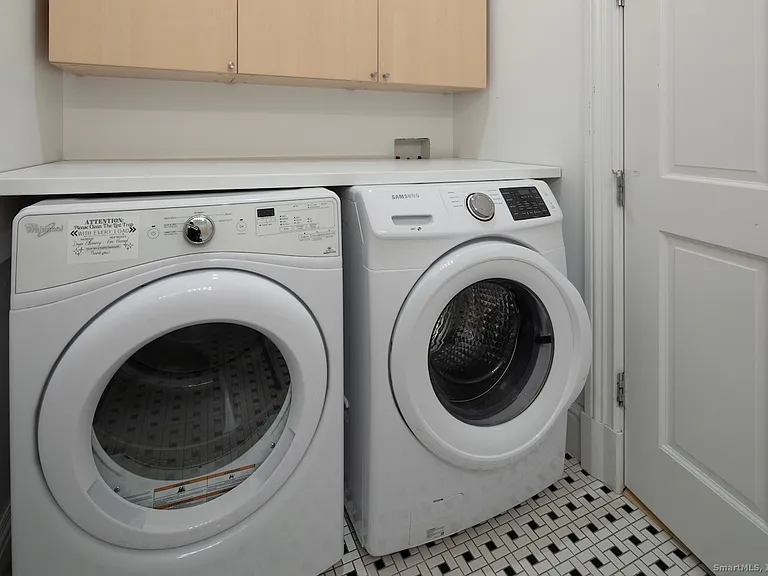 31 Sharon Rd #2 — Photo 13