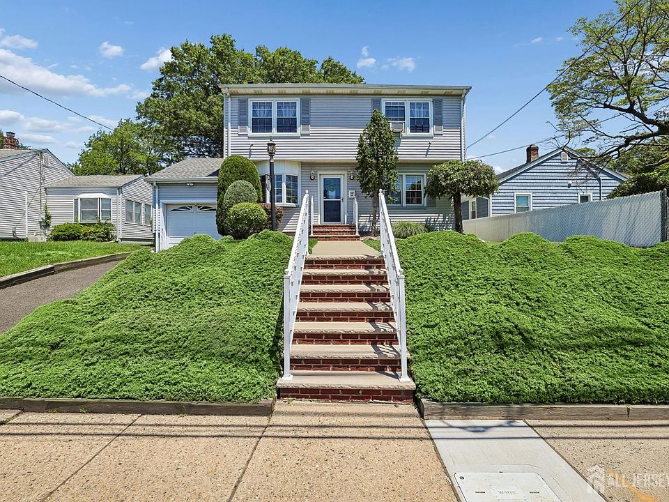 1st image of 304 Green St