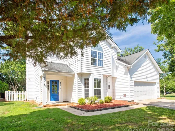 411 Carlisle Dr, Indian Trail, NC 28079